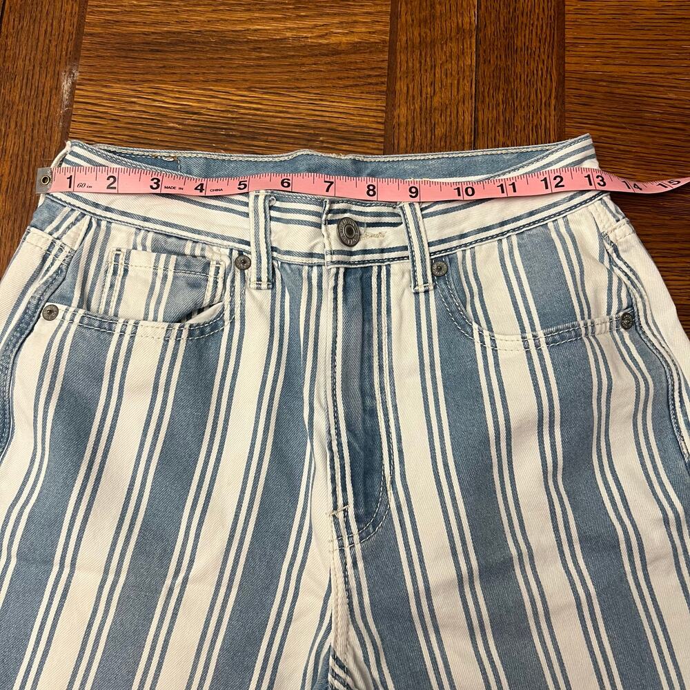 American Eagle AE Striped Mom Jeans Size 2 High Waisted Blue White Stripe Cotton - Picture 7 of 7